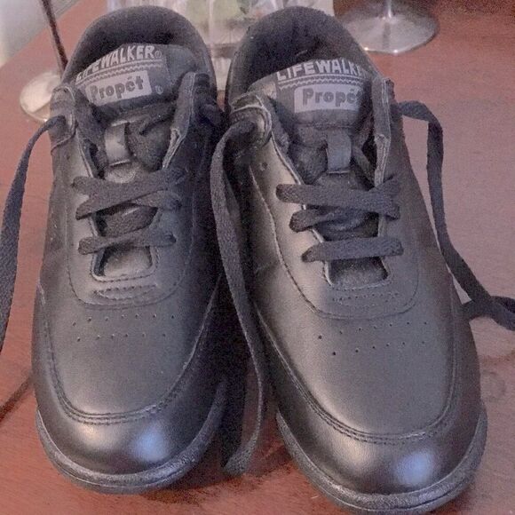 Propet Shoes - Propet LifeWalker sneakers Size 8